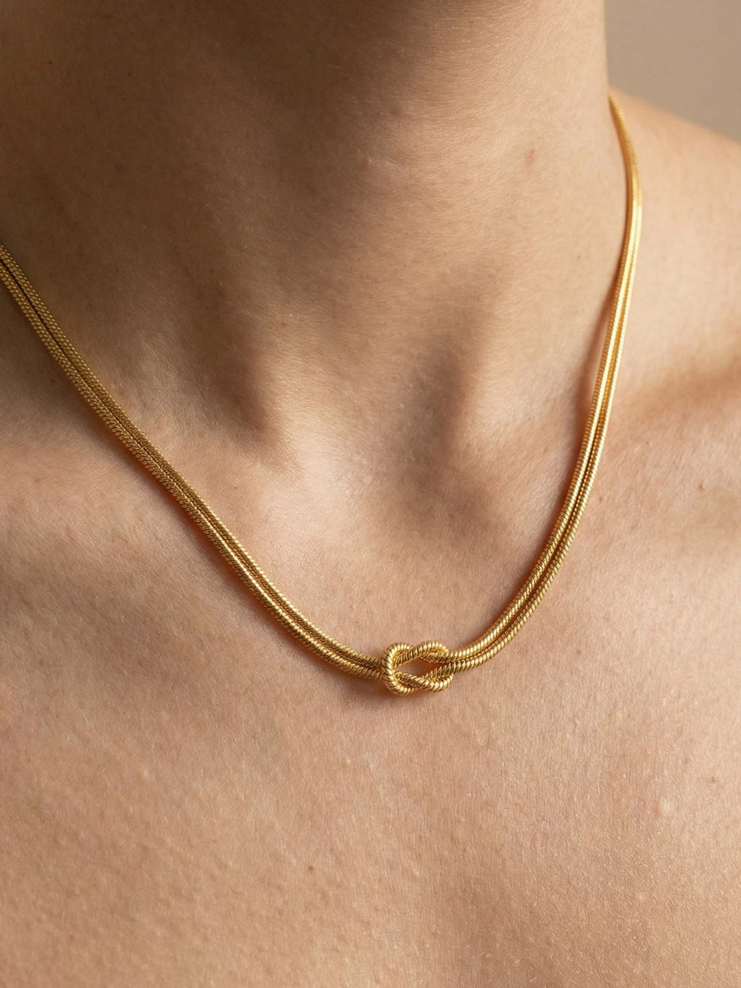 Nodo d’amore — collana con nodo